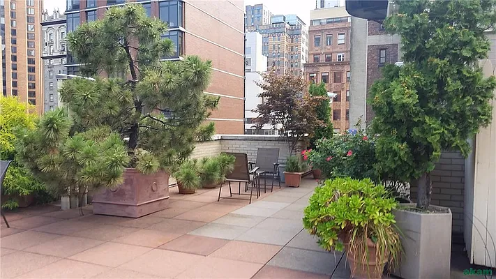 Sold by Akam Sales and Brokerage | media 21