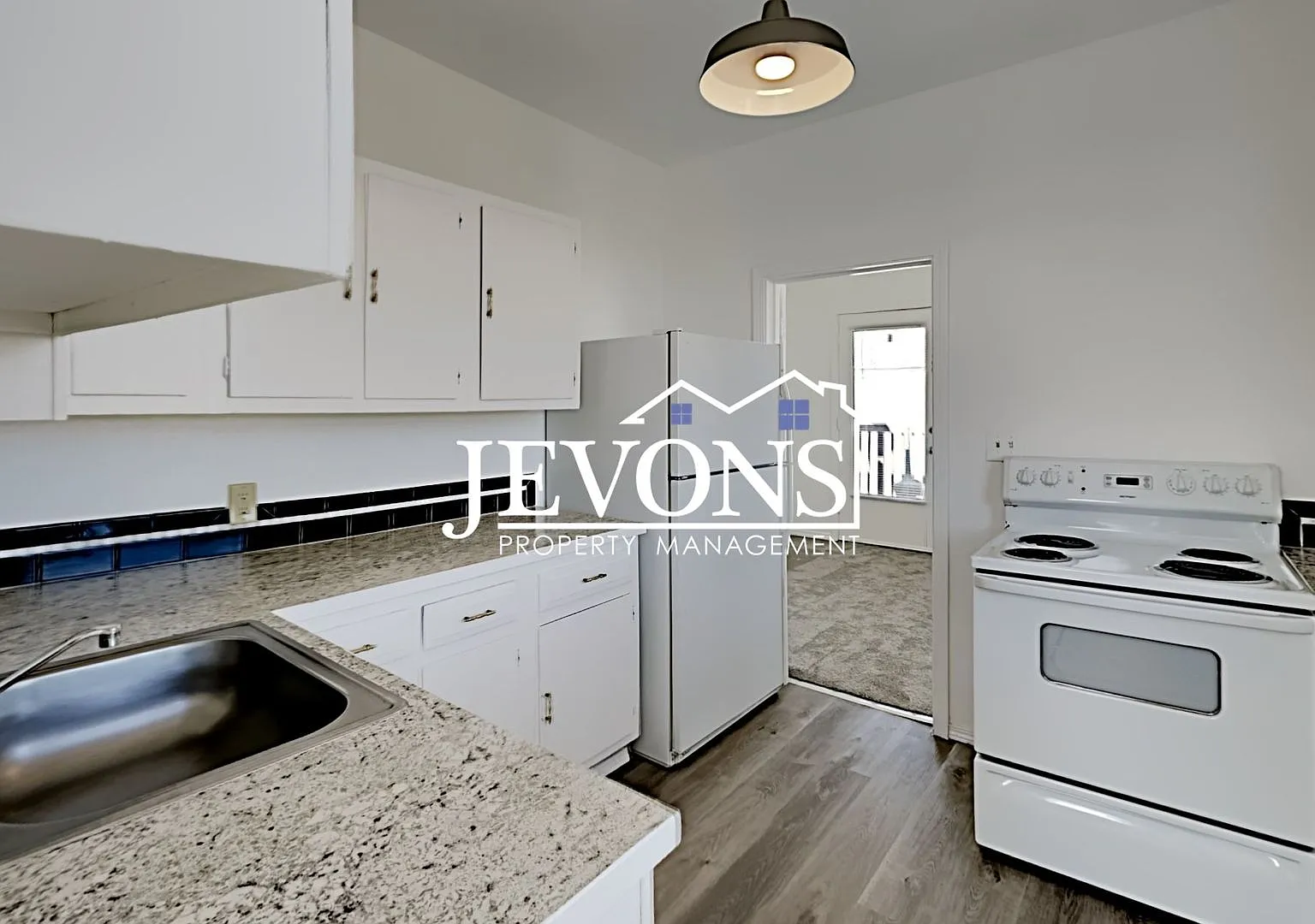 406 S 2nd St Yakima, WA 98901 — Photo 1