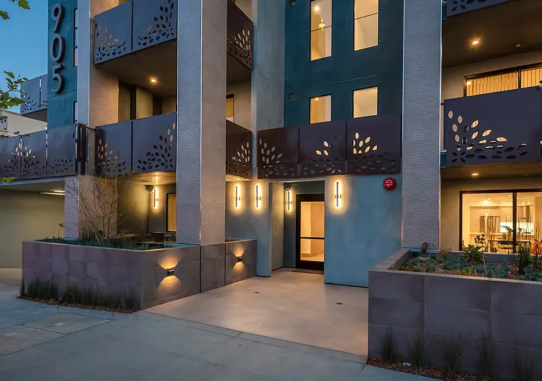 905 Wilcox Ave #302 — Photo 37
