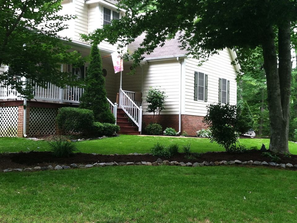 2nd image of 14472 Adelia Ln