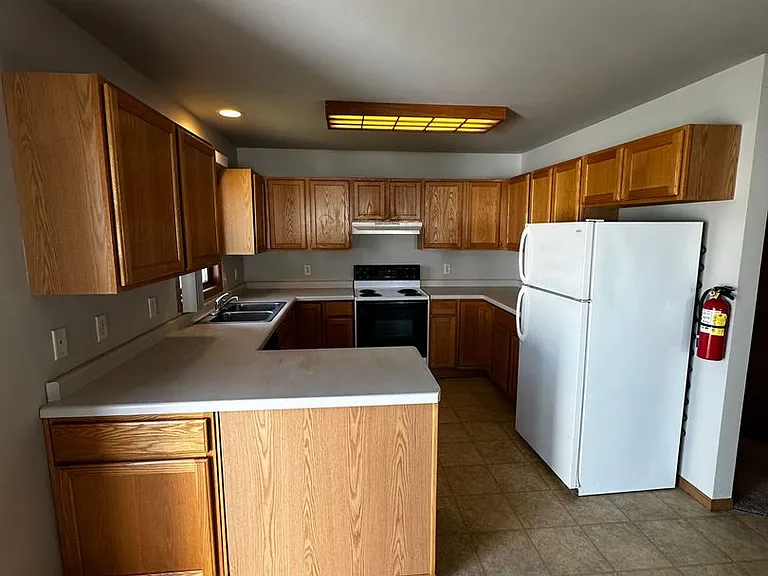 2818 Prestige Ct — Photo 2