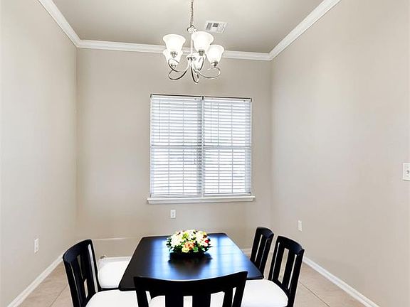 5th image of 2716 Demotte Dr