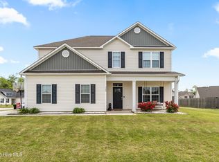 708 Kiwi Stone Cir, Jacksonville, NC 28546