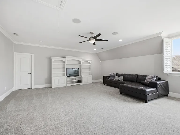 9617 Portofino Dr — Photo 27