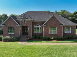 825 Piccadilly Dr, Nolensville, TN 37135