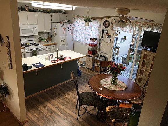 5th image of 4005 Monroe Dr