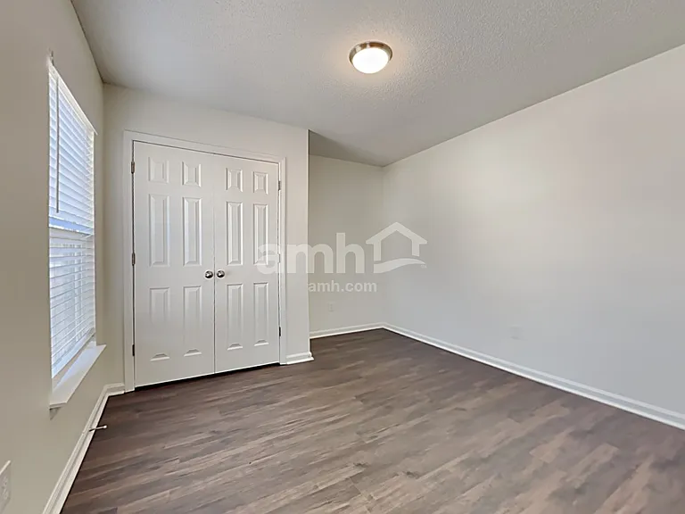 1099 Moss Grove Dr — Photo 17