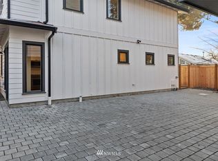 6212 C 7th Ave NW, Seattle, WA 98107