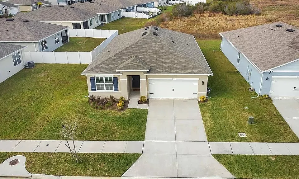 2585 Ryland Falls Dr