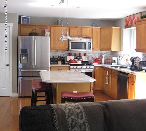 5th image of 212 E Bailey Cir