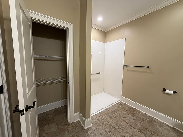 6 Charlton St NW #9 — Photo 10