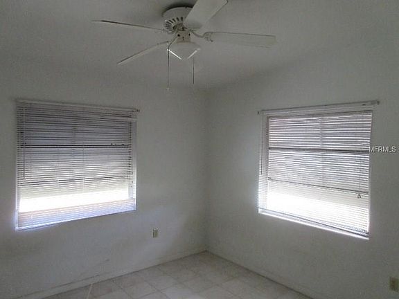 4th image of 608 Hamlin St