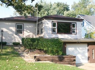 5002 76th St, Kenosha, WI 53142