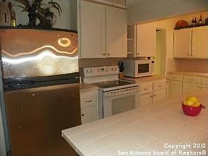 3rd image of 407 E East St