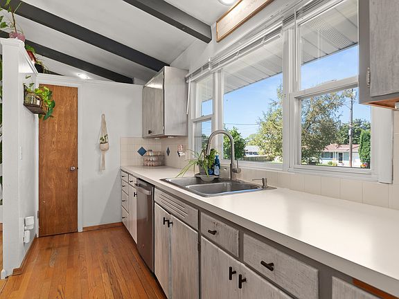 5th image of 10410 E Sinto Ave