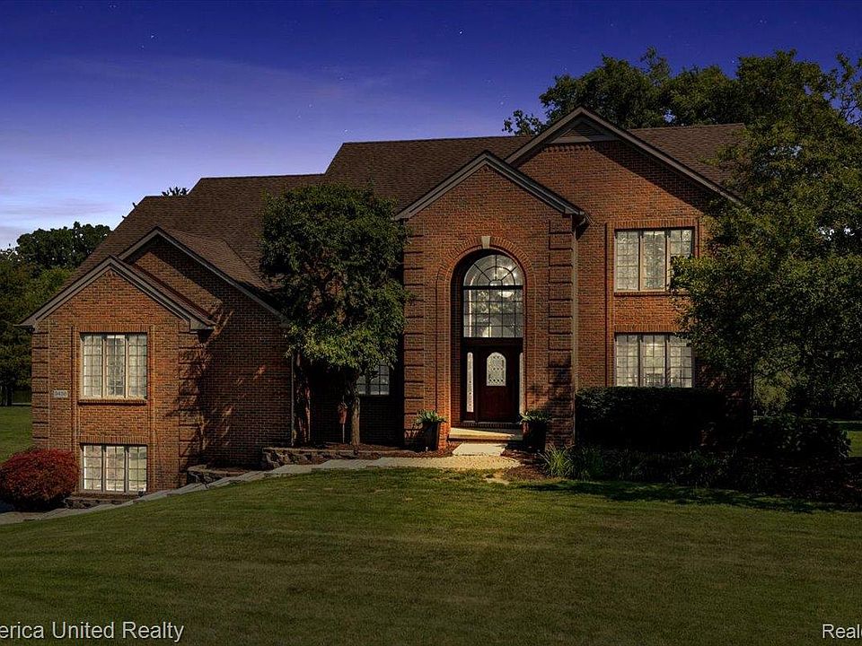 1st image of 9438 Deer Creek Ct
