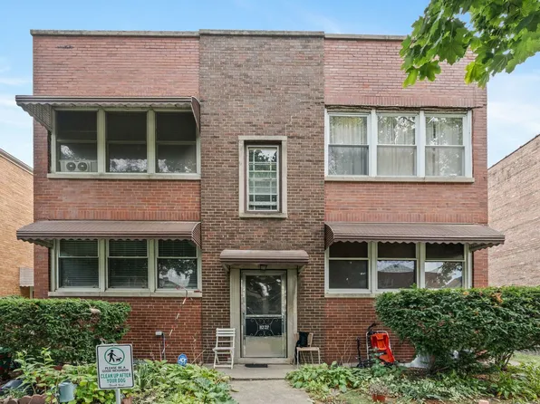 8227 Keating Ave #1B, Skokie, IL 60076