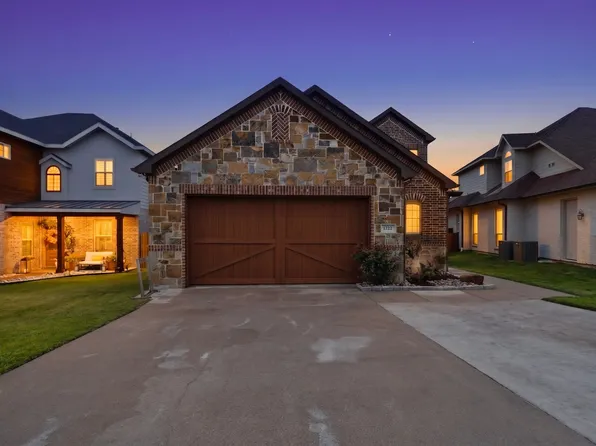 2313 Windjammer Way, Rowlett, TX 75088