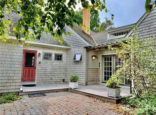 51 Burchard Ave, Little Compton, RI 02837