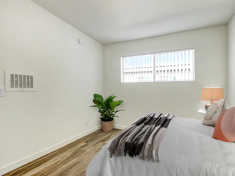 7242 De Soto Ave — Photo 6