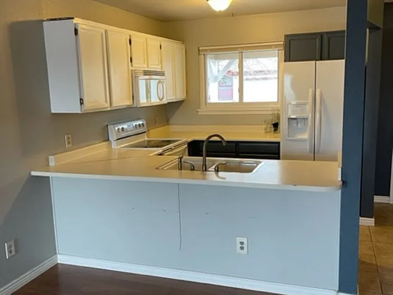 6100 Fenton St — Photo 3