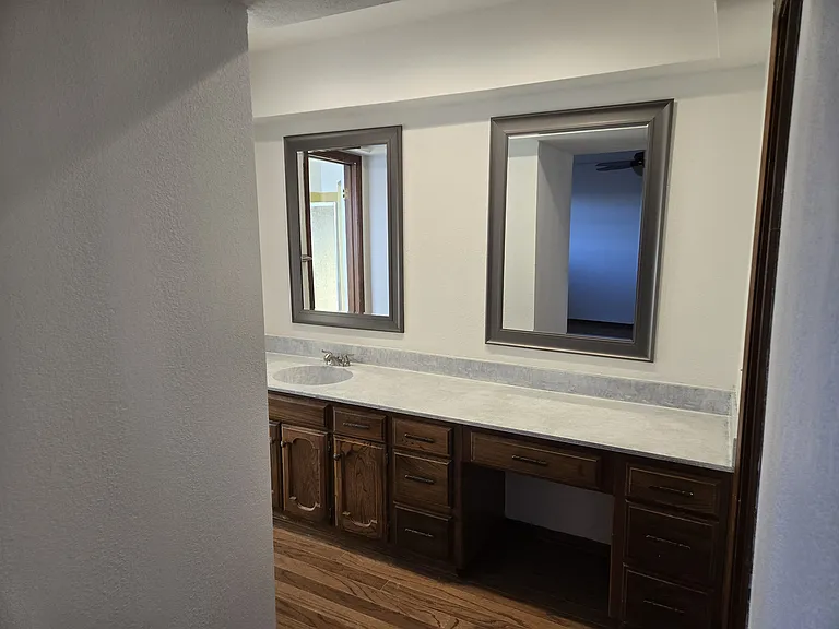 2212 S Whitbourne Pl — Photo 19