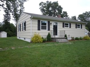 28 Wood End Rd, Springfield, MA 01118