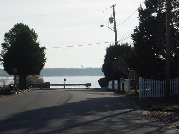 2nd image of 90 Keats Ave
