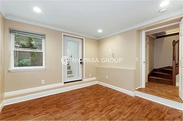 Rented by NY Casa Group | media 35