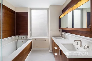 Rented by (Legacy) Elegran