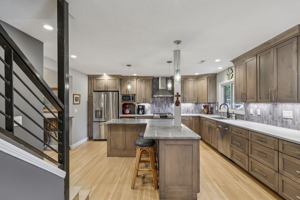 Wooster Rd-S1707-017.jpg