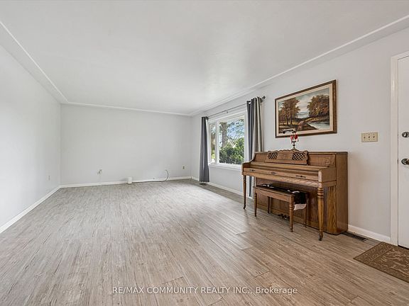 5th image of 2063 George St