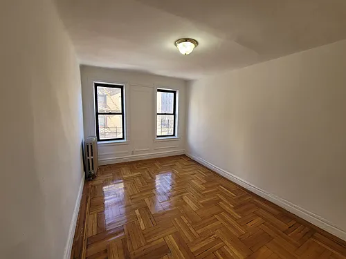 2305 Creston Ave #3B Photo 1