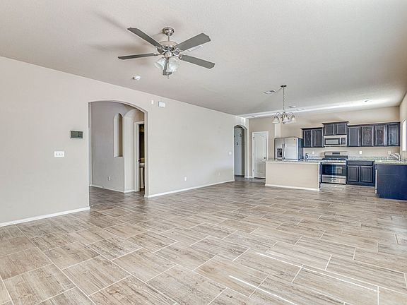4th image of 13636 Ness Ave