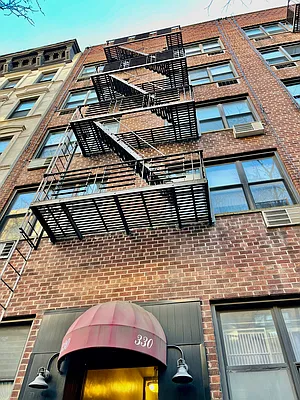 Rented by R New York | media 23