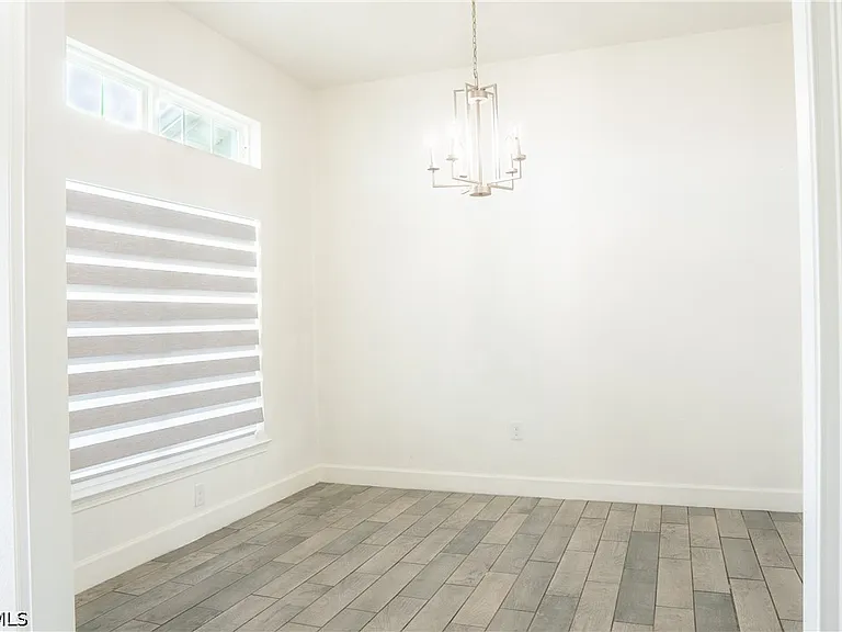 1100 Diplomat Pkwy W — Photo 6