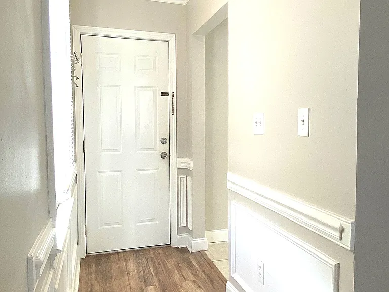 536 E Park Ave #C — Photo 2