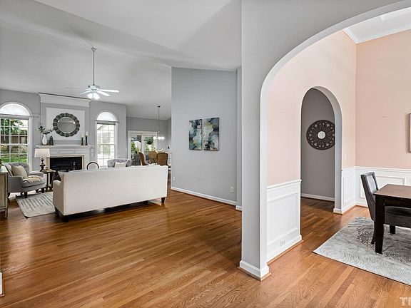 5th image of 9412 Philbeck Ln