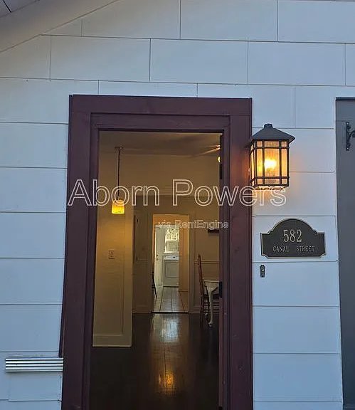 582 Canal St — Photo 11