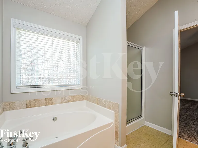250 Landon Way — Photo 13