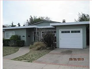 1008 Patricia Ave photo 1
