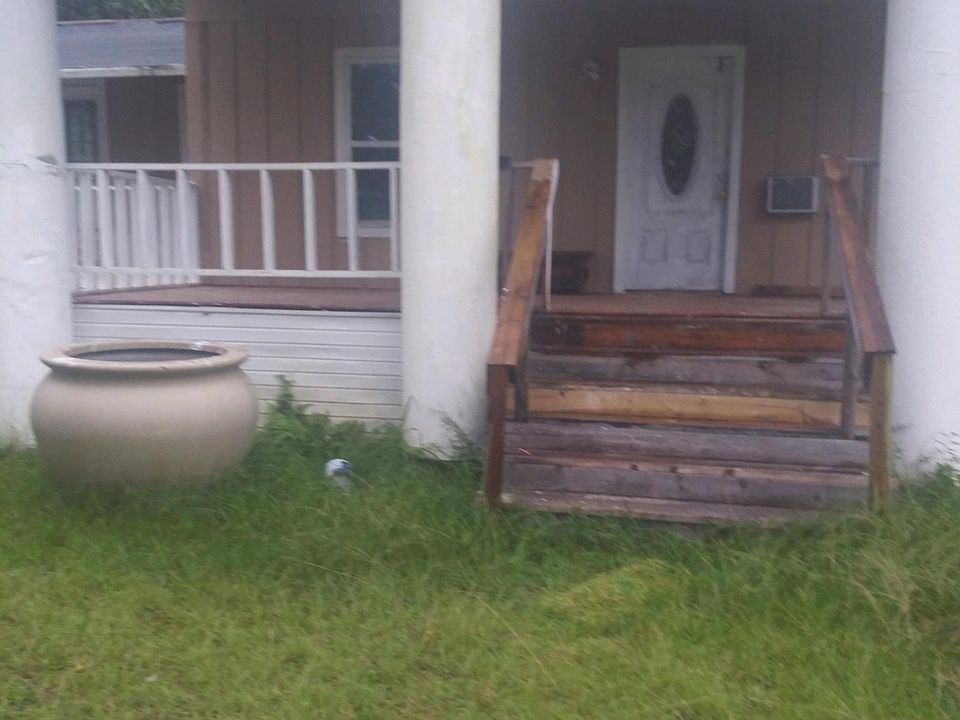 2nd image of 357 Holly Ln APT C
