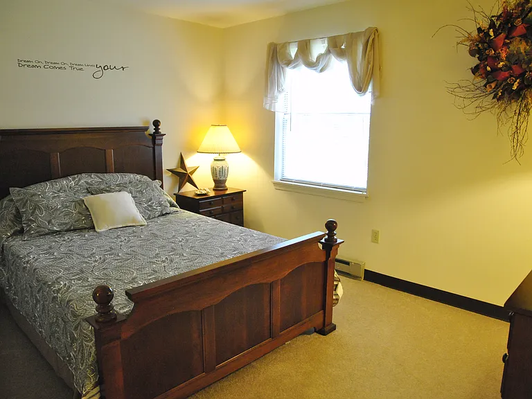 Londontowne and Robinwood Apartments — Photo 16