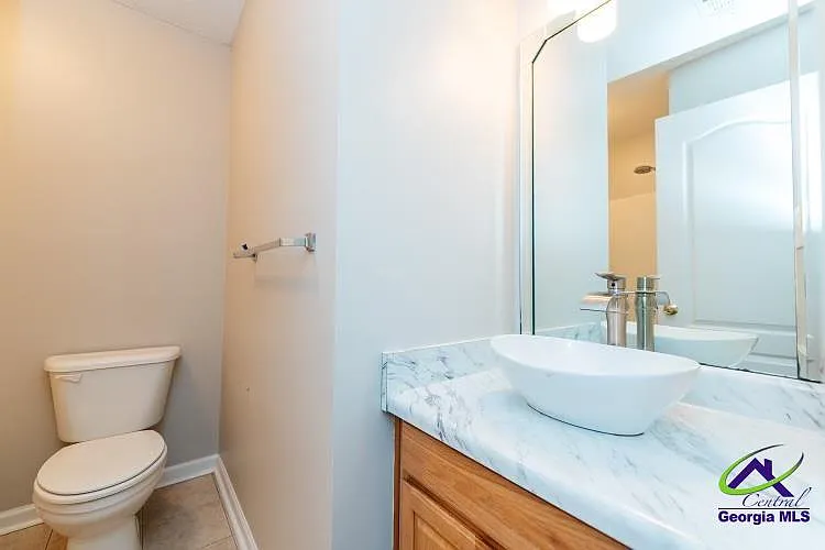 3 bed, 2.0 bath, 1428 sqft, $1,750 — Photo 4