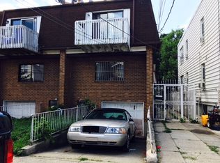 18-32 121st St, College Point, NY 11356