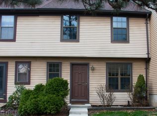 406 Hancock Ct, North Wales, PA 19454