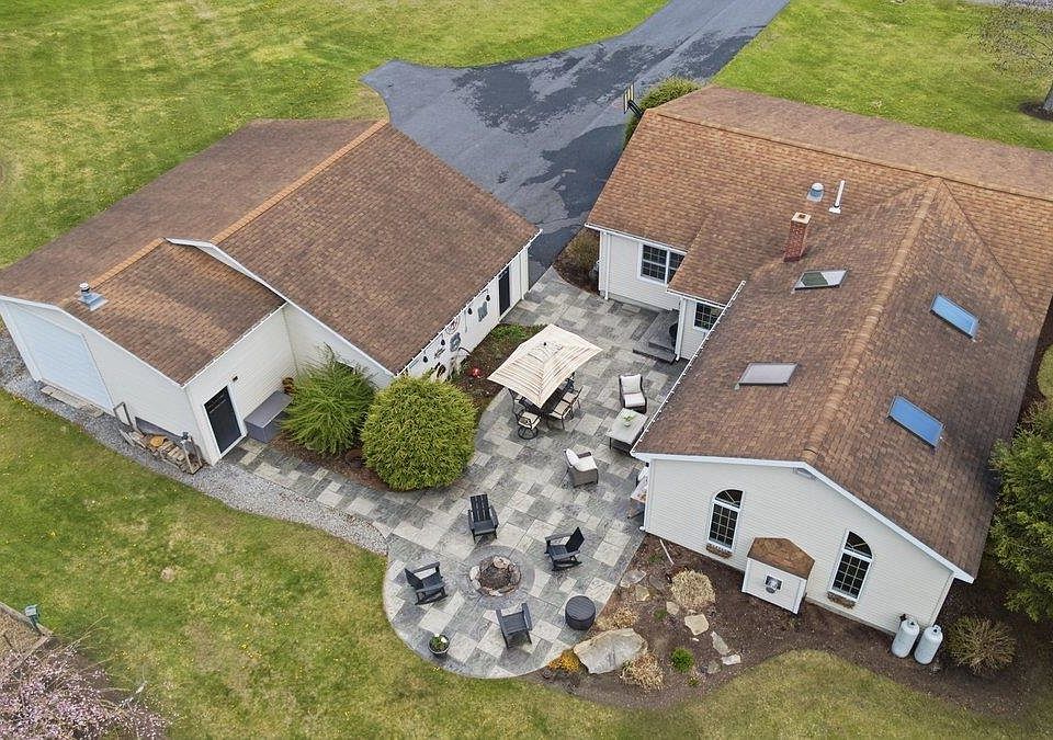 1st image of 1138 Barber Pond Road