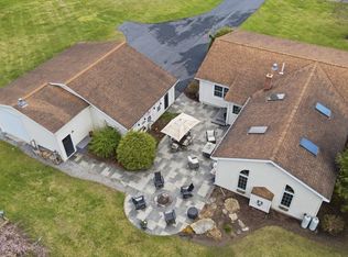 1138 Barber Pond Rd, Pownal, VT 05261