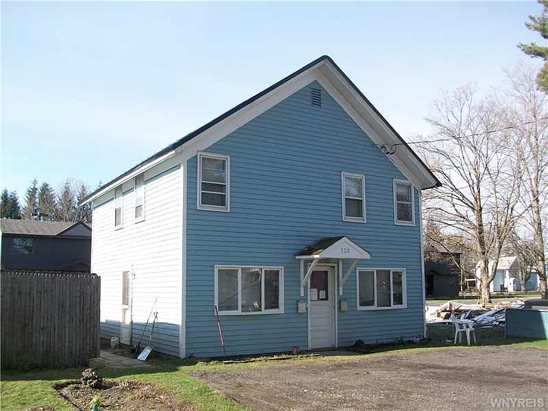 2nd image of 123 N Buffalo St APT 1