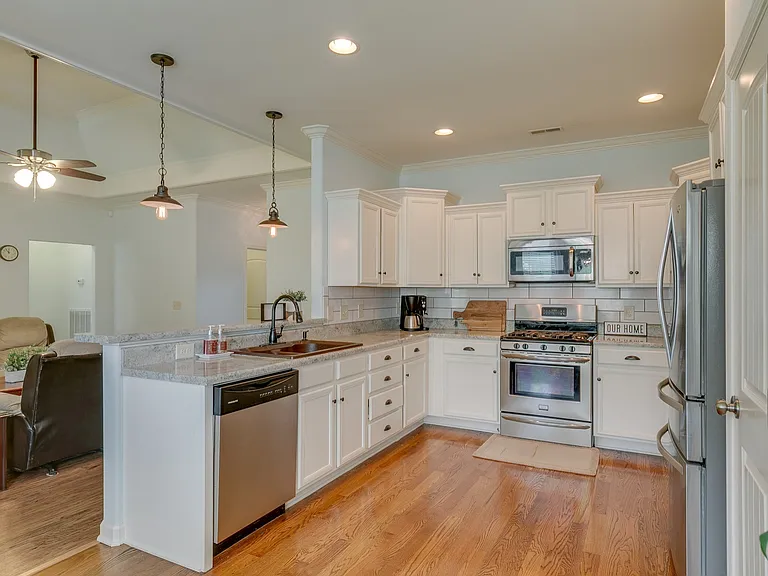 7032 Nickalus Way — Photo 10